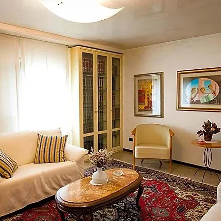 Ca Dea Calle Bed and Breakfast 4*