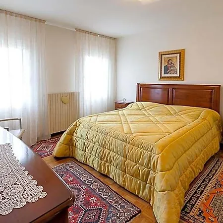 Ca Dea Calle Bed and Breakfast 4*