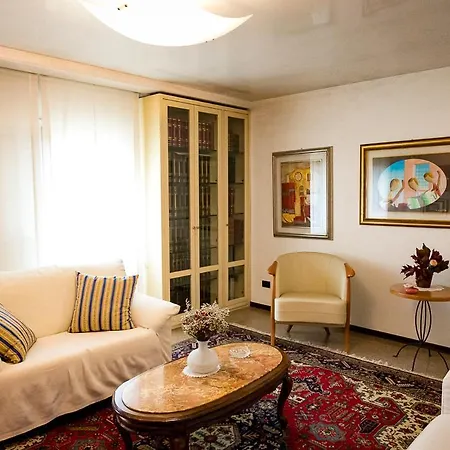 Bed & Breakfast Cà Dea Calle 4*