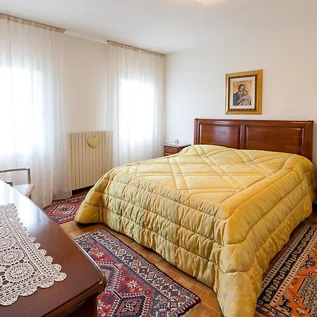 Cà Dea Calle Bed & Breakfast Vallà